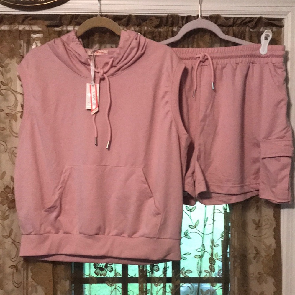 Red Marine (Shein ) 2-Pc Plus Cargo Styled Short Set